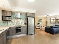 At Melaleuca 3