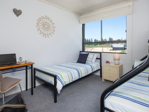 At The Beach - Kiama Surf Beach At Your Doorstep - Timeshare Accommodation 3