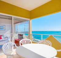 Avalon 4 - right across the road from convent beach - uninterrupted views - Timeshare Accommodation