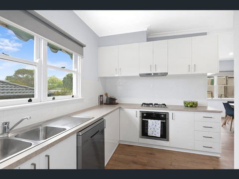 BALLARAT CLOSE 2 CBD + HOSPITAL+3BR HOME+NETFLIX + WiFi + Gift - Timeshare Accommodation 3