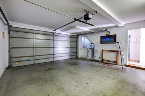 BEACH - BAY - BEE - PET FRIENDLY - Timeshare Accommodation 1