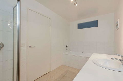 Beach Street At Cowes - Timeshare Accommodation 2