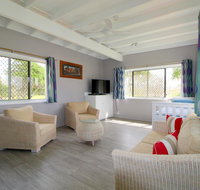 Beachfront 6 25 Willow Street