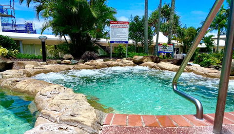 Resort Queen Studio At Alex Beach Resort - Timeshare Accommodation 1