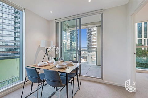 REST COLLECTION Apartments On Collins Docklands - Timeshare Accommodation 3