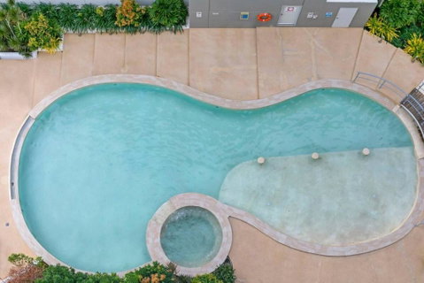 Resort-Style Sister Studios - Double Delight In The CBD - Timeshare Accommodation 3