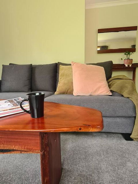 REDGUM RETREAT BRIGHT - Luxury Spa Villa - Timeshare Accommodation 3
