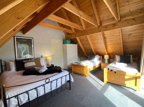 Reel & Relax: 3BR Beach House - Fish, Swim, Surf - Timeshare Accommodation 3