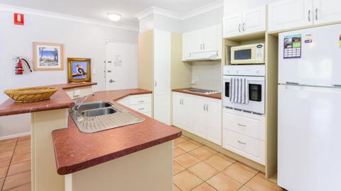 Resort Style Unit Across From The Water - Timeshare Accommodation 3
