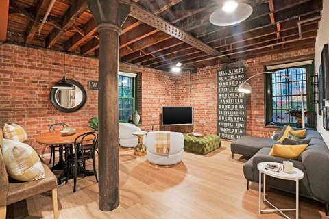 Retro Meets Industrial At Heritage Bond Store - Timeshare Accommodation 0