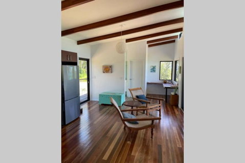 Ridge Cabin - Stunning Views - 5km From Neighbours - Timeshare Accommodation 2