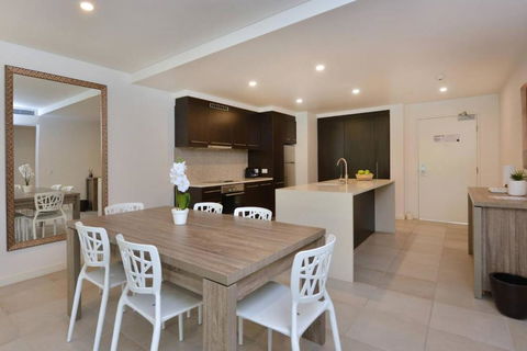 Resort-style Swim Out - A True Tropical Oasis - Timeshare Accommodation 3