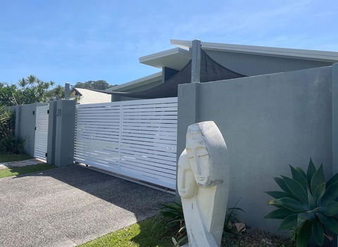 Relax At Trinity Beach Getaway, Blue Lagoon, Trinity Beach - Timeshare Accommodation 1