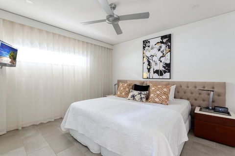 Rose At Temple Palm Cove - A Poolside Paradise - Timeshare Accommodation 3