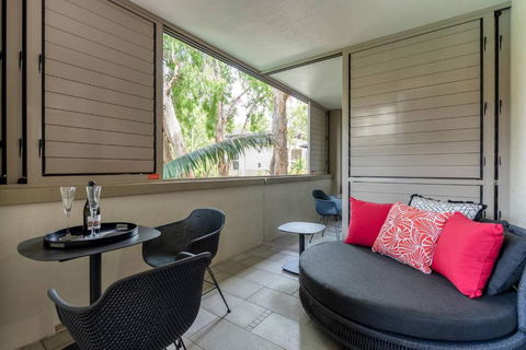 Rose At Temple Palm Cove - A Poolside Paradise - Timeshare Accommodation 2