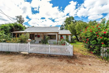 Rose Cottage Nannup with Timeshare Accommodation