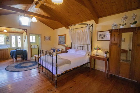 Rose Petal Cottage - Timeshare Accommodation 2