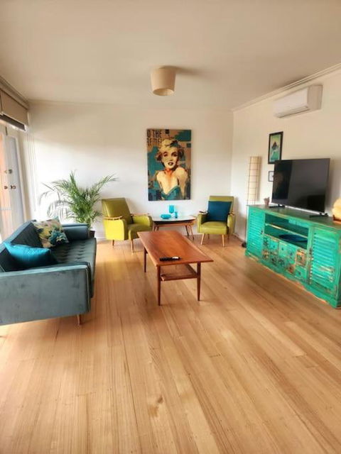 Rosebud Retro Retreat - Timeshare Accommodation 0