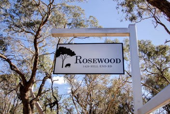 Rosewood Cottage with Timeshare Accommodation