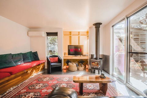 Runawaytomaleny - Timeshare Accommodation 2