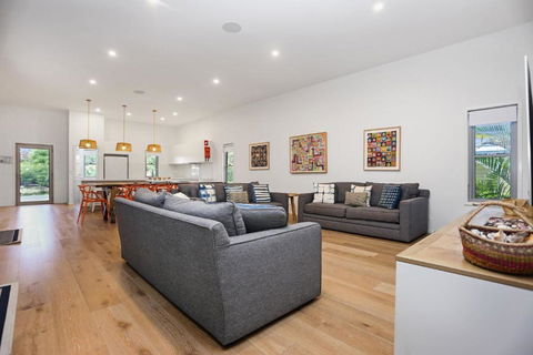 Russell Street Retreat - Timeshare Accommodation 0