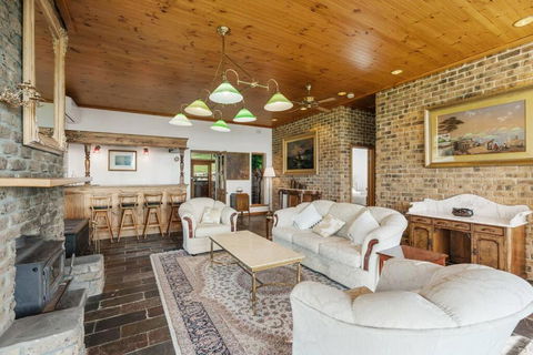 Rustic Cottage - Timeshare Accommodation 1