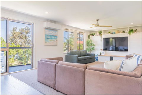 Salt & Sand Getaway - Timeshare Accommodation 2