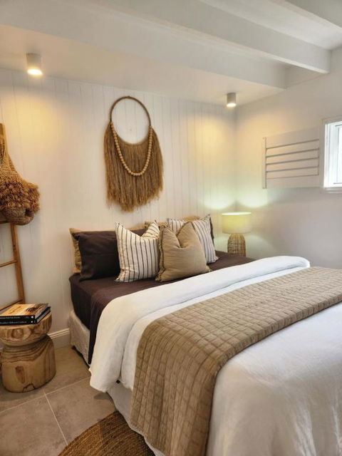 SALTY PALMS -Seaside Studio Apartment - Timeshare Accommodation 1