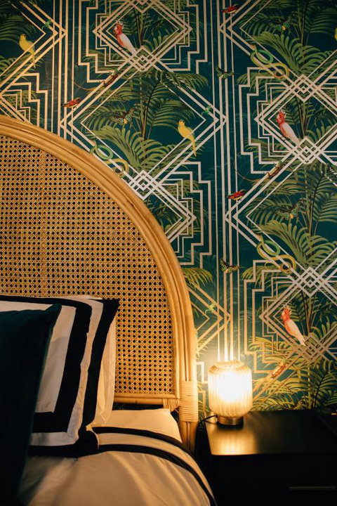 Rooms Of Renown - The Enterprise Suite - Timeshare Accommodation 1