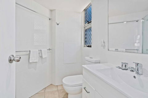 Sandown - Hosted By Burleigh Letting - Timeshare Accommodation 2