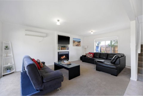 Sandy Beach House Cowes - Timeshare Accommodation 2