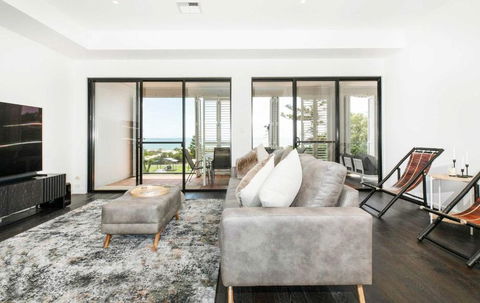 SEA FOR MILES At Semaphore To Relax & Unwind - Timeshare Accommodation 0