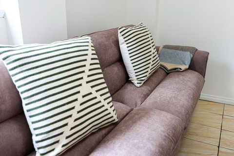StayAU Cozy 1BR Living Space Near Chadstone - Timeshare Accommodation 3