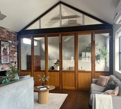 T H E L O F T - Stunning Private Apartment - Timeshare Accommodation 0