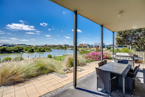 T2 12 Wentworth Pde Hindmarsh Island - No Linen Included - Timeshare Accommodation 1