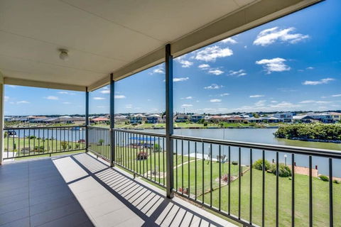 T2 12 Wentworth Pde Hindmarsh Island - No Linen Included - Timeshare Accommodation 2