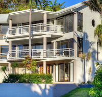 BEACHSIDE MANOR - walk to the beach