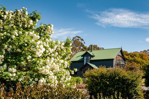 Beaupre Cottage - Timeshare Accommodation 0