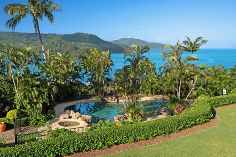 Bella Azure Two Bedroom Two Bathroom Spacious Ocean-view Apartment With Golf Buggy - Timeshare Accommodation 1