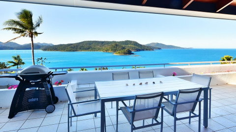 Bella Vista E9 - Ocean View Spacious 2 Bedroom With Golf Buggy - Timeshare Accommodation 0