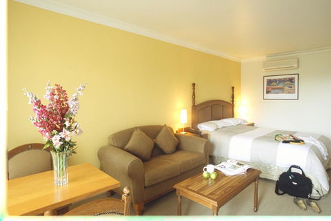Best Western Plus The Tudor Box Hill - Timeshare Accommodation 2