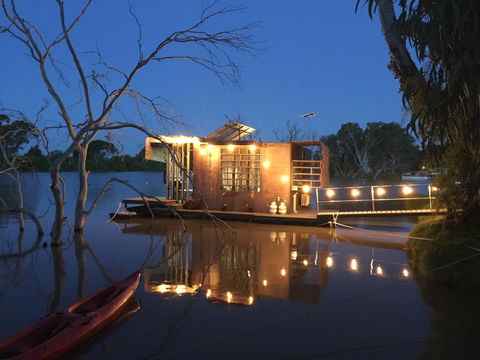 Bill's Boathouse - Timeshare Accommodation 0