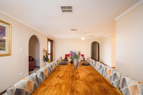 Watervale Hotel Guesthouse - Timeshare Accommodation 2