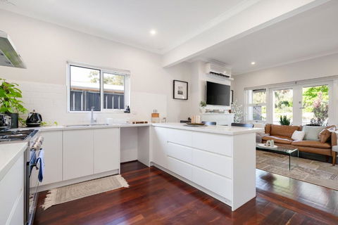 Guildford Cottage By Swan Bnb Management - Timeshare Accommodation 2