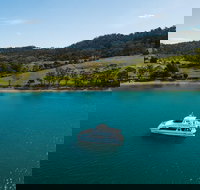 Deep-to-Dish Tasmanian Seafood Experience - Timeshare Accommodation