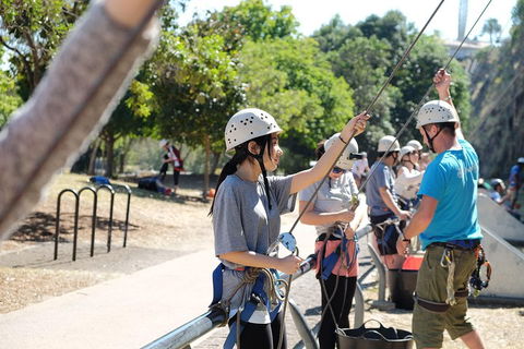 Rock Climbing At The Kangaroo Point Cliffs In Brisbane - Timeshare Accommodation 3