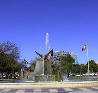Explore Adelaide City Tour Haigh's Tasting Chocolate  Adelaide Oval Tour - Timeshare Accommodation
