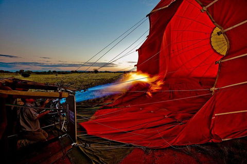 Early Morning Ballooning In Alice Springs - Timeshare Accommodation 0