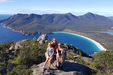 2-Day Tas East Coast Escape Tour Including Bay Of Fires, Wineglass Bay & Devils - Timeshare Accommodation 1