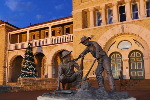 The Perth Mint: Guided Heritage Tour And Gold Pour - Timeshare Accommodation 3